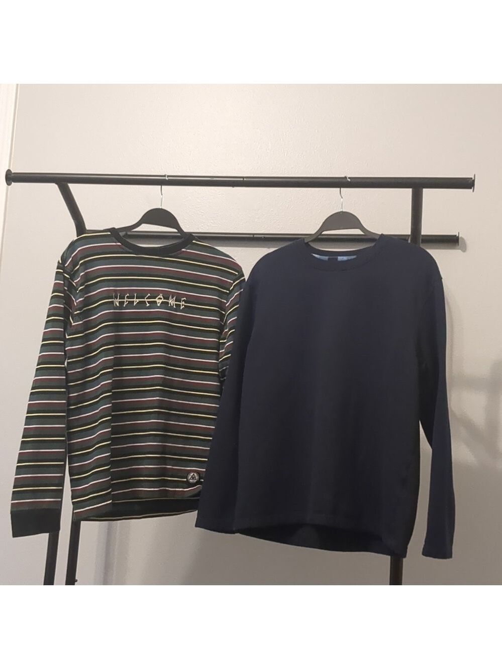 Bundle 2 men's long sleeve shirts